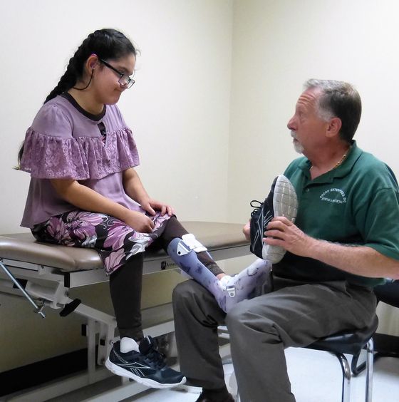 Support individuals with disabilities by joining Team Easterseals